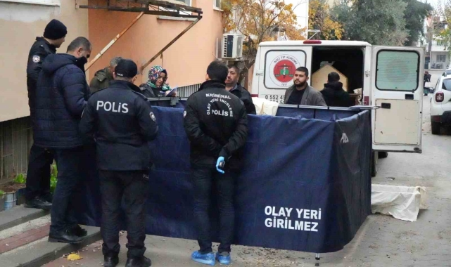 Dengesini kaybederek 3. kattan düşen yaşlı adam hayatını kaybetti