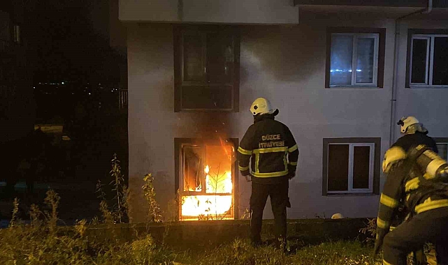 Düzce'de apartman dairesinde yangın çıktı