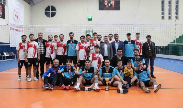 Düzce'de yurtlar arası voleybol şampiyonu belli oldu