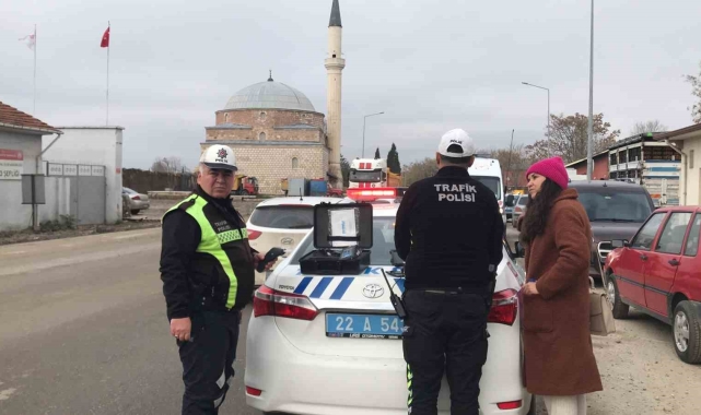 Edirne'de iki otomobilin çarpışması sonucu bir kişi yaralandı