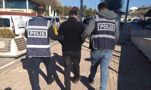 Elazığ'da 26 yıl kesinleşmiş hapis cezası bulunan 3 zanlı tutuklandı