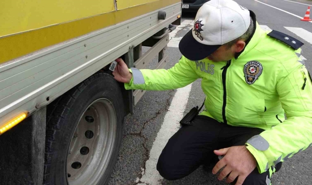 Emniyetin kış lastiği denetimi sürüyor