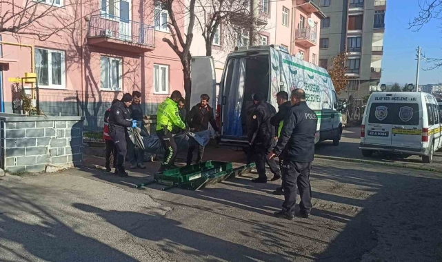 Eski eşi ve kızını öldürdü
