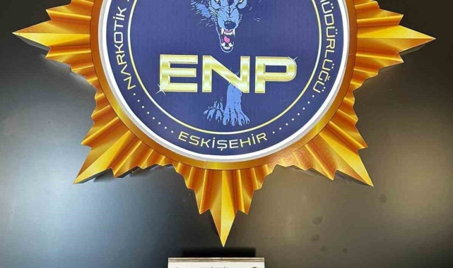 Eskişehir polisi 102,94 gram uyuşturucu madde ele geçirdi, 4 şüpheliyi yakaladı