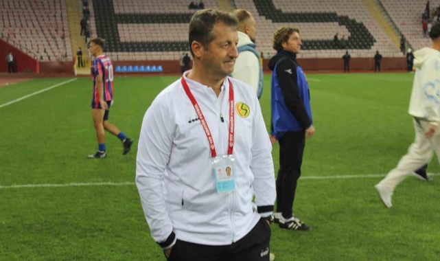 Eskişehirspor'da teknik direktör ayrılığı