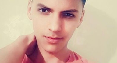 Eşyalarını kullandığı gerekçesiyle kardeşini bıçakladı