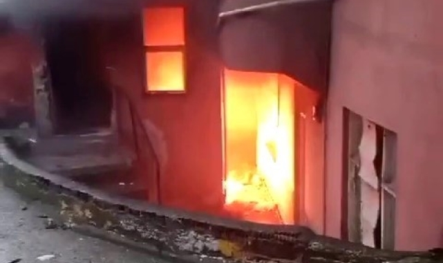 Evin deposunda çıkan yangın maddi hasara yol açtı