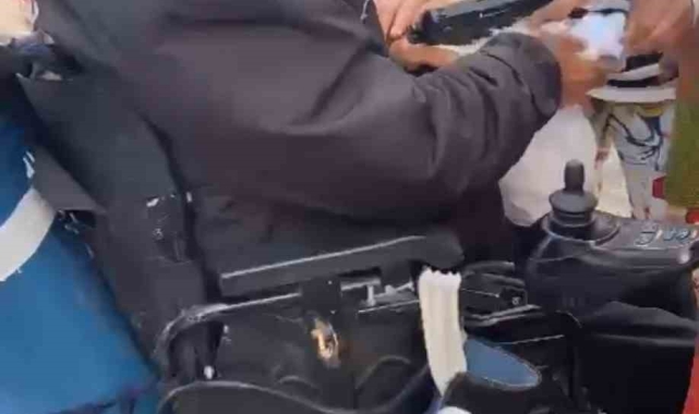 Fatih'te engelli adamın eşini silahla vurduğu anlar kamerada