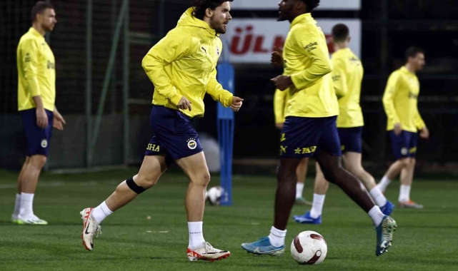 Fenerbahçe, Sivasspor maçı hazırlıklarını tamamladı