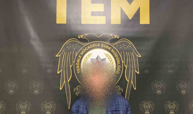 FETÖ'den aranan 2 eski polis yakalandı