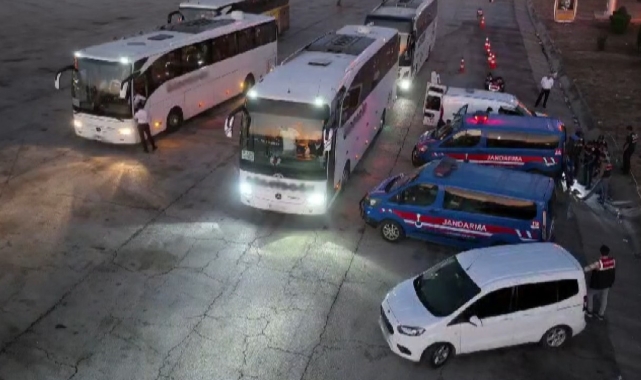 Gaziantep'te 1 kilo eroin, 7 kilo skunk ile 1 ton kaçak tütün ele geçirildi