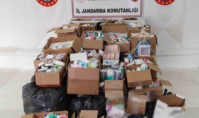 Gaziantep'te 3 milyon lira değerinde kaçak ilaç ve tıbbi malzeme ele geçirildi