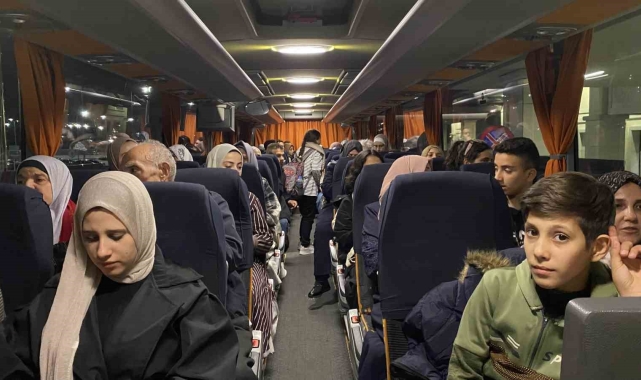 Gazze'den tahliye edilen Türk vatandaşları İstanbul'a getirildi
