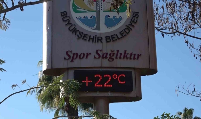 Güneş açtı, parklar doldu