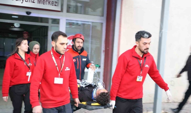 Hakkari'de gerçeği aratmayan yangın ve deprem tatbikatı