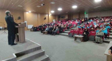 Hisarcık'ta "Mahzun Kalplerin Esir Şehri Kudüs" başlıklı konferans