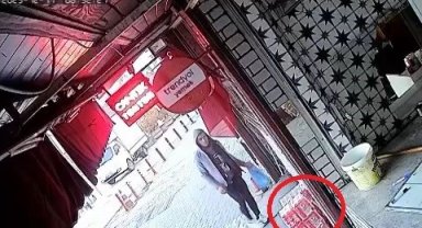 İçecek hırsızı kamerada...