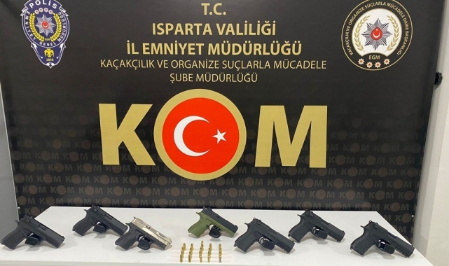 Isparta'da silah kaçakçılığı operasyonu