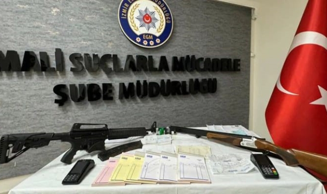 İzmir polisinden 29 adrese operasyon: 21 gözaltı