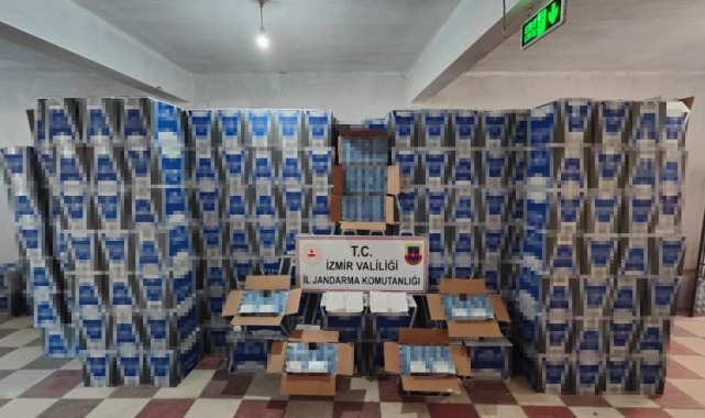 İzmir'de 5 milyon 320 bin boş makaron ele geçirildi