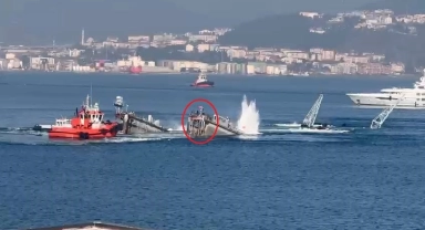 İzmit Körfez'inin ortasında can pazarı: Batan yüzer havuzdan denize atladılar