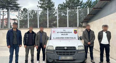 Jandarma 5 düzensiz göçmen yakaladı