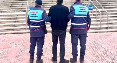 Jandarma ekiplerince yakalandılar