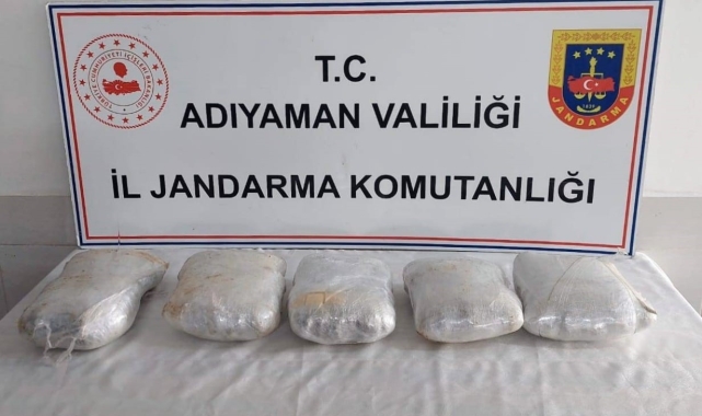 Jandarma ekiplerinden uyuşturucu operasyonu