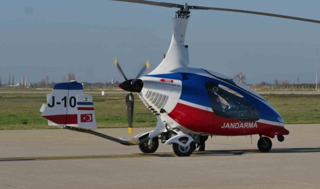 Jandarma zeytinlikleri 'gyrocopter' ile korunuyor