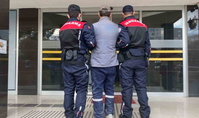 Jandarmadan aranan şahıslara operasyon: 23 kişi tutuklandı