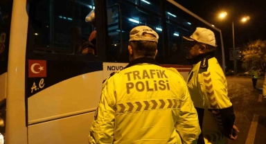 Jet emniyet müdüründen şehrin göbeğinde uygulama