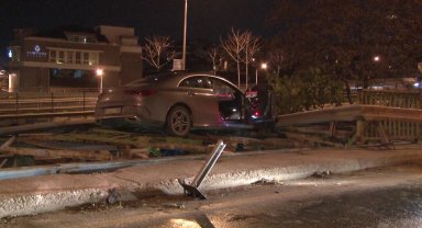 Kadıköy'de alkollü sürücü kaza yapınca çekim yapan basın mensuplarına saldırdı