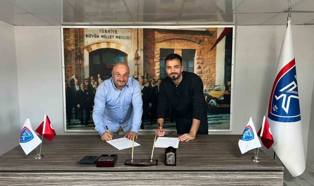 Karabük İdman Yurdu'nda ilk devre arası takviyesi sol beke
