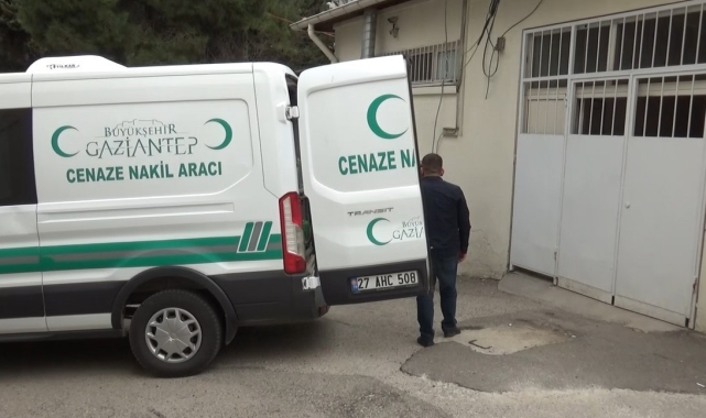 Karşıya geçerken otomobilin çarptığı çocuk hayatını kaybetti
