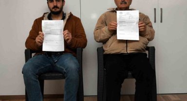 Kavga sırasında oğlunu bastonunu savurarak kurtarmaya çalıştı