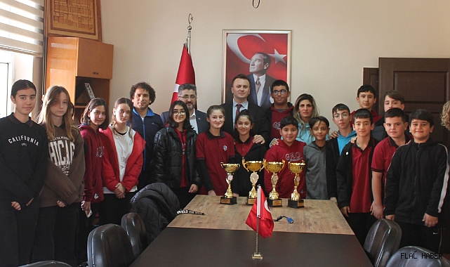 KAYMAKAM ARABACI, ŞAMPİYONLARLA BULUŞTU!