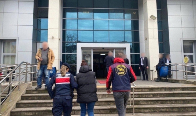 Kendisini kamu görevlisi olarak tanıtan dolandırıcı tutuklandı