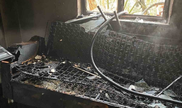 Kırklareli'nde ateşle oynayan çocuk evi yaktı