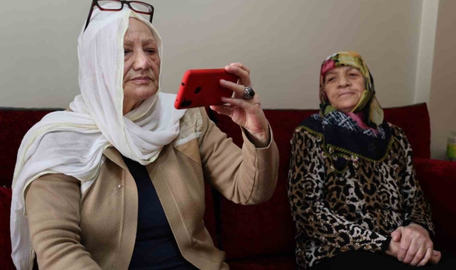Komşular arasındaki kavga görenleri hayrete düşürdü