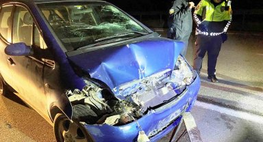 Konya'da otomobil kamyona çarptı: 1 yaralı