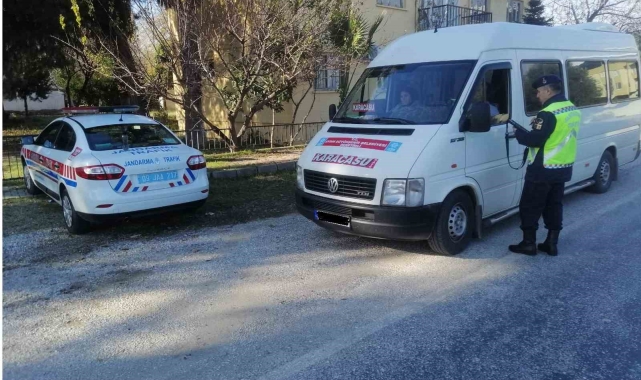 Kurallara uymayan sürücüler, ceza yemekten kaçamadı