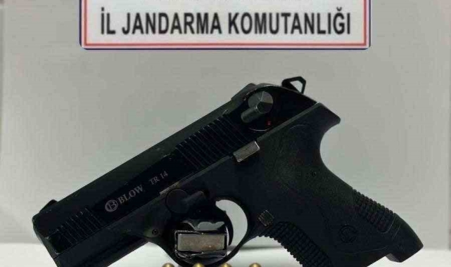 Kuru sıkıdan bozma tabanca ele geçirildi