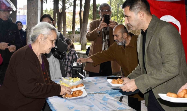 Kuşadası Belediyesi'nden şehitler için lokma hayrı