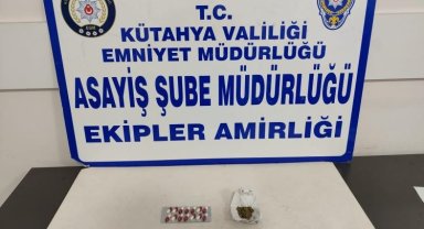 Kütahya'da şüpheli 2 şahsın üzerinde uyuşturucu ele geçirildi