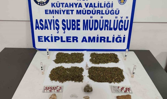 Kütahya'da uyuşturucu operasyonlarında 4 şüpheli gözaltına alındı