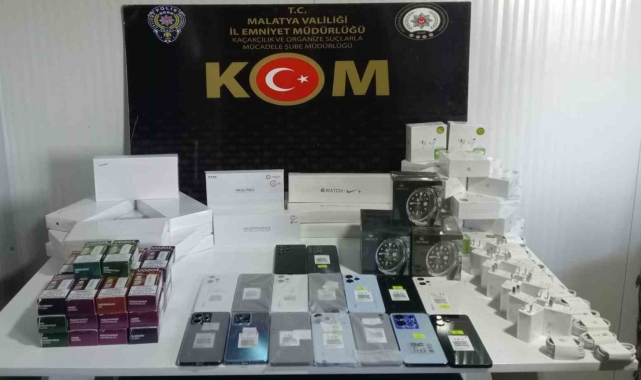 Malatya'da gümrük kaçağı 16 adet akıllı cep telefonu ele geçirildi