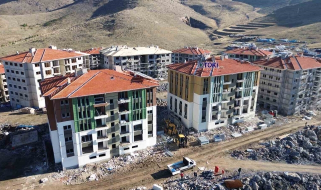 Malatya&#039;da TOKİ deprem konutları hızla yükseliyor