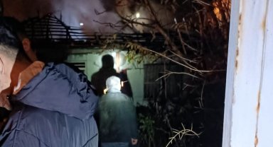 Manisa'da yaşlı adam yanmaktan son anda kurtarıldı