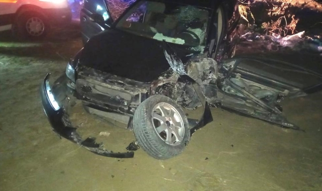 Manisa'da yolcu minibüsü ile otomobil çarpıştı: 5 yaralı