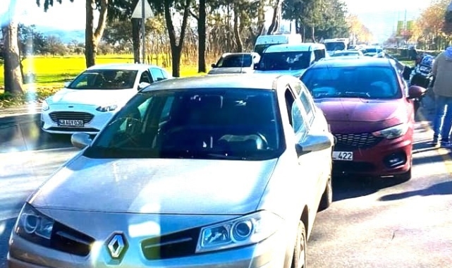 Menteşe'de zincirleme trafik kazası:1 yaralı